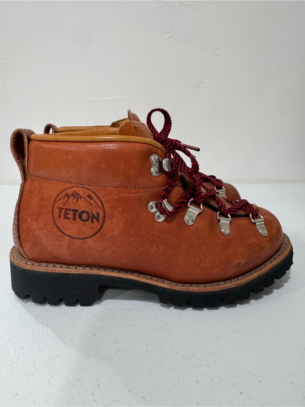 Vintage Vibram Sole Teton Made USA Leather Hiking Boots Red Laces Women 6.5